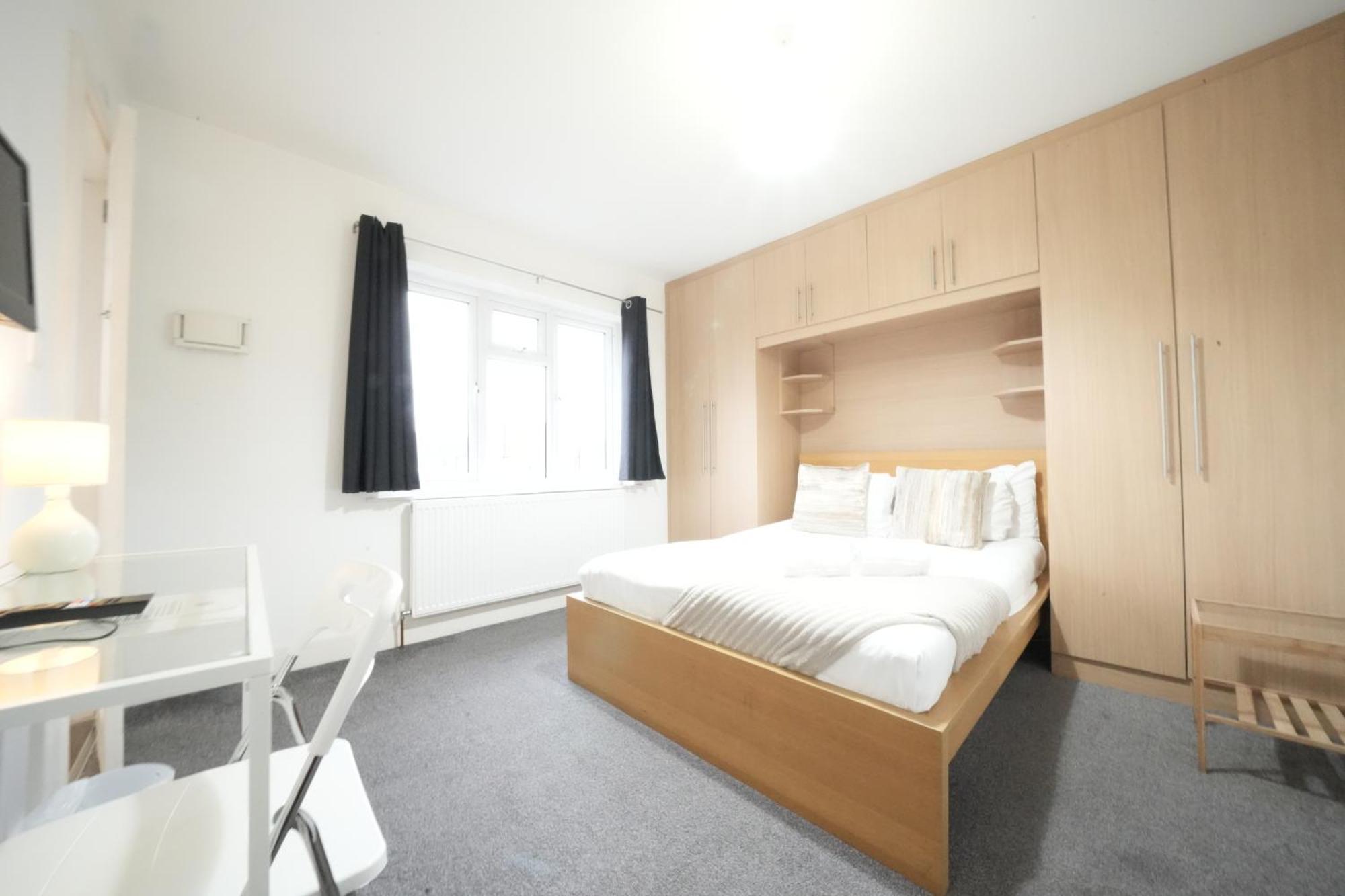 Great Airport Sleep Apartamento Harmondsworth Exterior foto