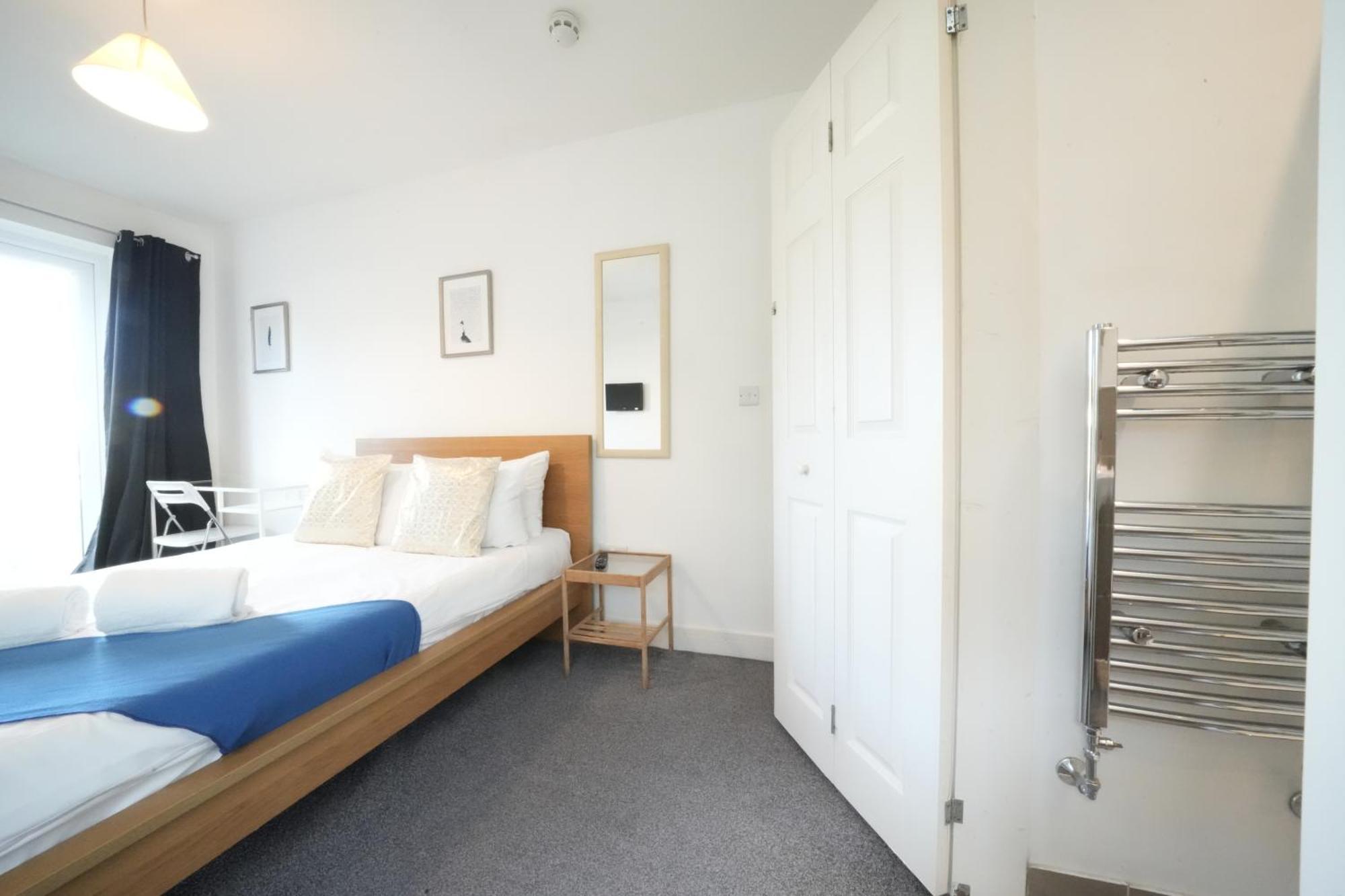 Great Airport Sleep Apartamento Harmondsworth Exterior foto