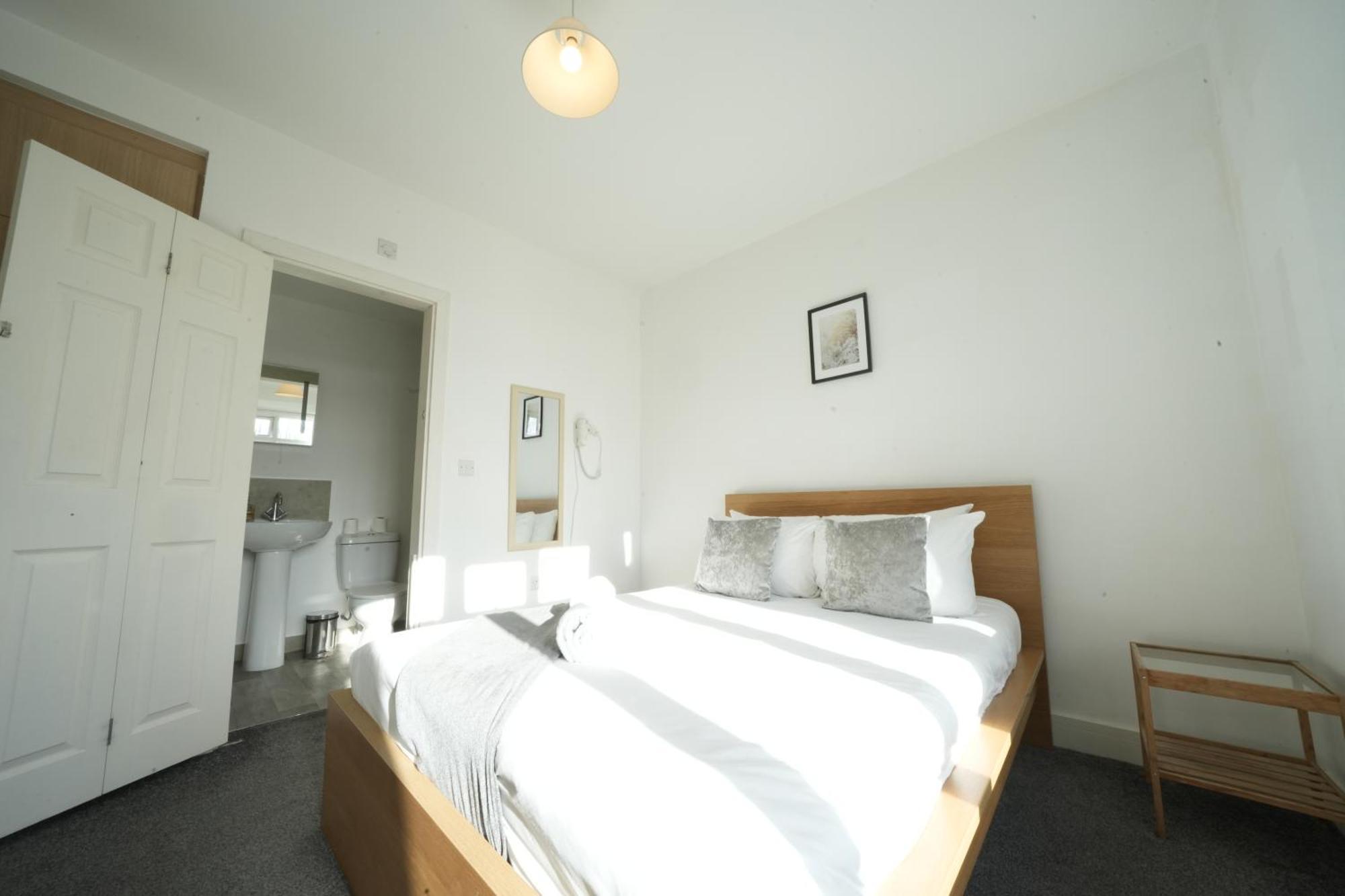 Great Airport Sleep Apartamento Harmondsworth Exterior foto